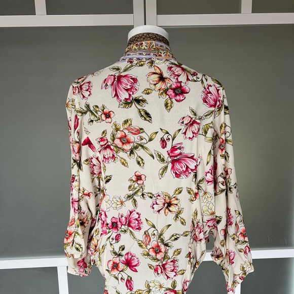 ANTHROPOLOGIE AKEMI KIN KIMONO SIZE ONE SIZE - Picture 2 of 4